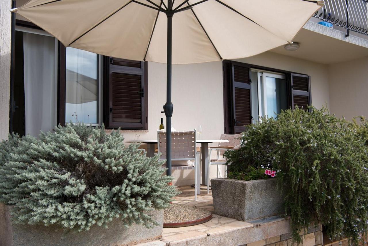 Apartments Sandra Poreč Buitenkant foto