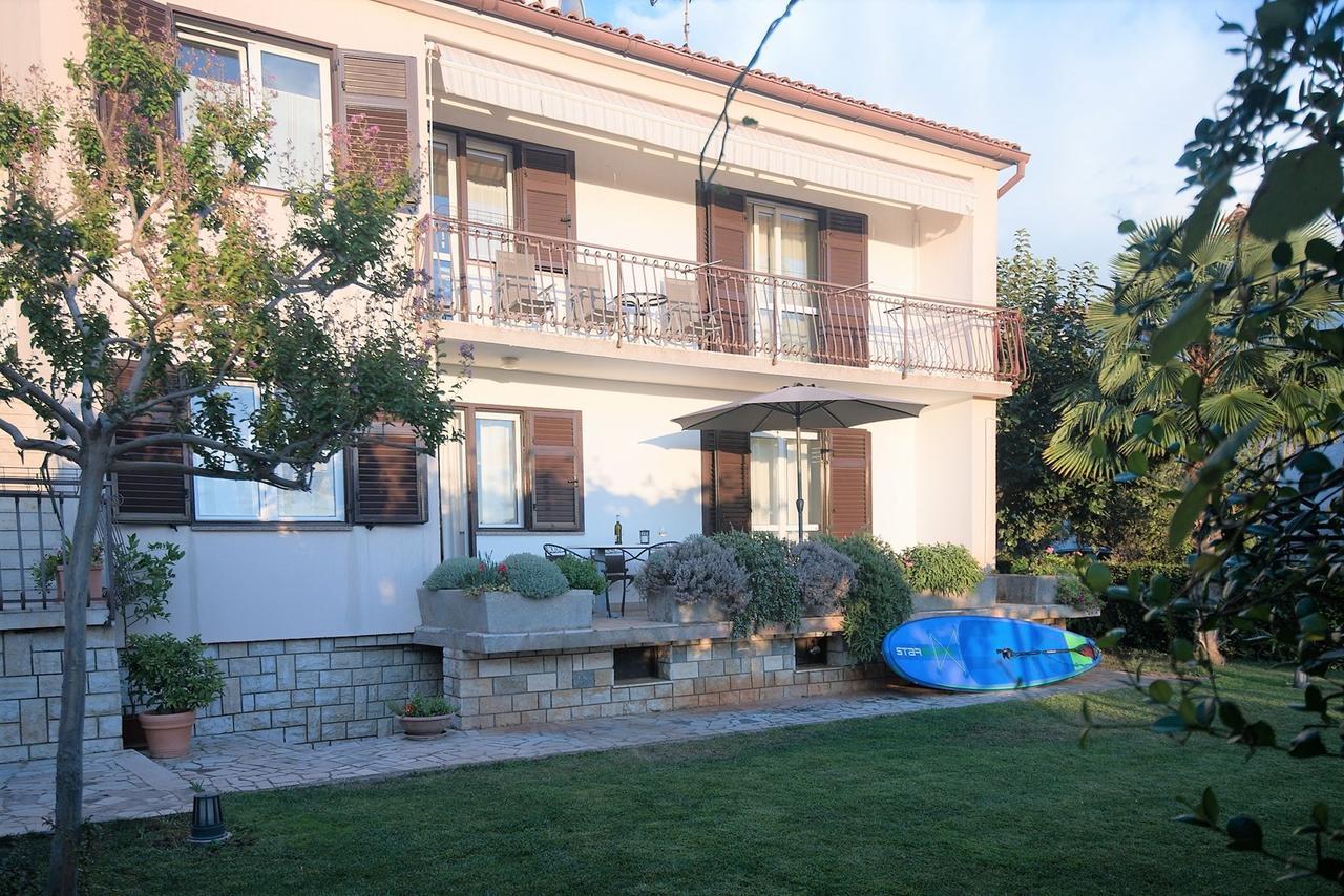 Apartments Sandra Poreč Buitenkant foto